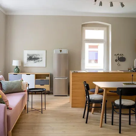 Dein Zuhause In Der Ferne Im Grünen Kreativhof Der Gute Ton Mit Kostenlosem Fahrradverleih