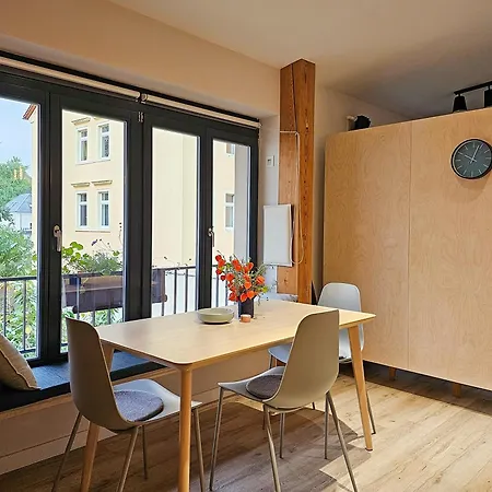 Apartamento Dein Zuhause In Der Ferne Im Grünen Kreativhof Der Gute Ton Mit Kostenlosem Fahrradverleih *